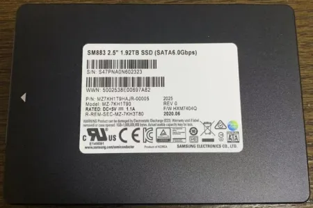 Твердотельный накопитель Samsung 1.92TB 6Gb/s SATA 2.5" (MZ7KH1T9HAJR0D3)