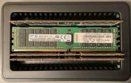 Оперативная память Lenovo 32Gb DDR4 2400MHz 2Rx4 1.2V PC4-2400T (00NV205)