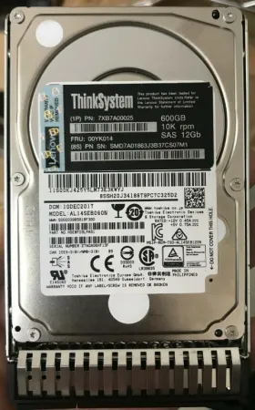 Жесткий диск Lenovo 600Gb 10K 12Gb/s SAS 2.5" (7XB7A00025)