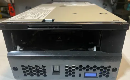 Ленточный привод IBM LTO8 для TS4500 (38L7172)
